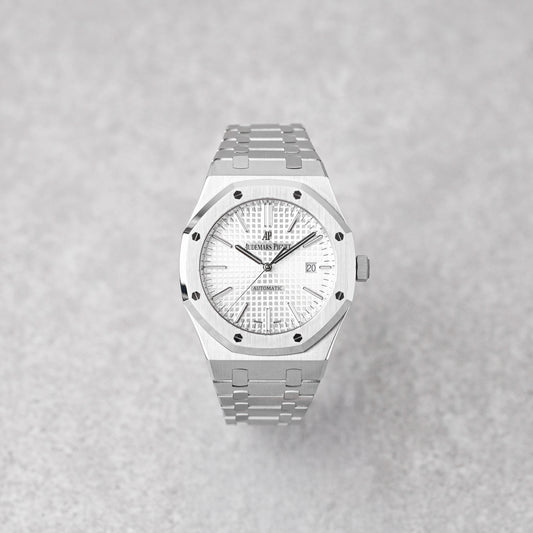AUDEMARS PIGUET ROYAL OAK 41MM WHITE DIAL REF: 15400ST (2018)