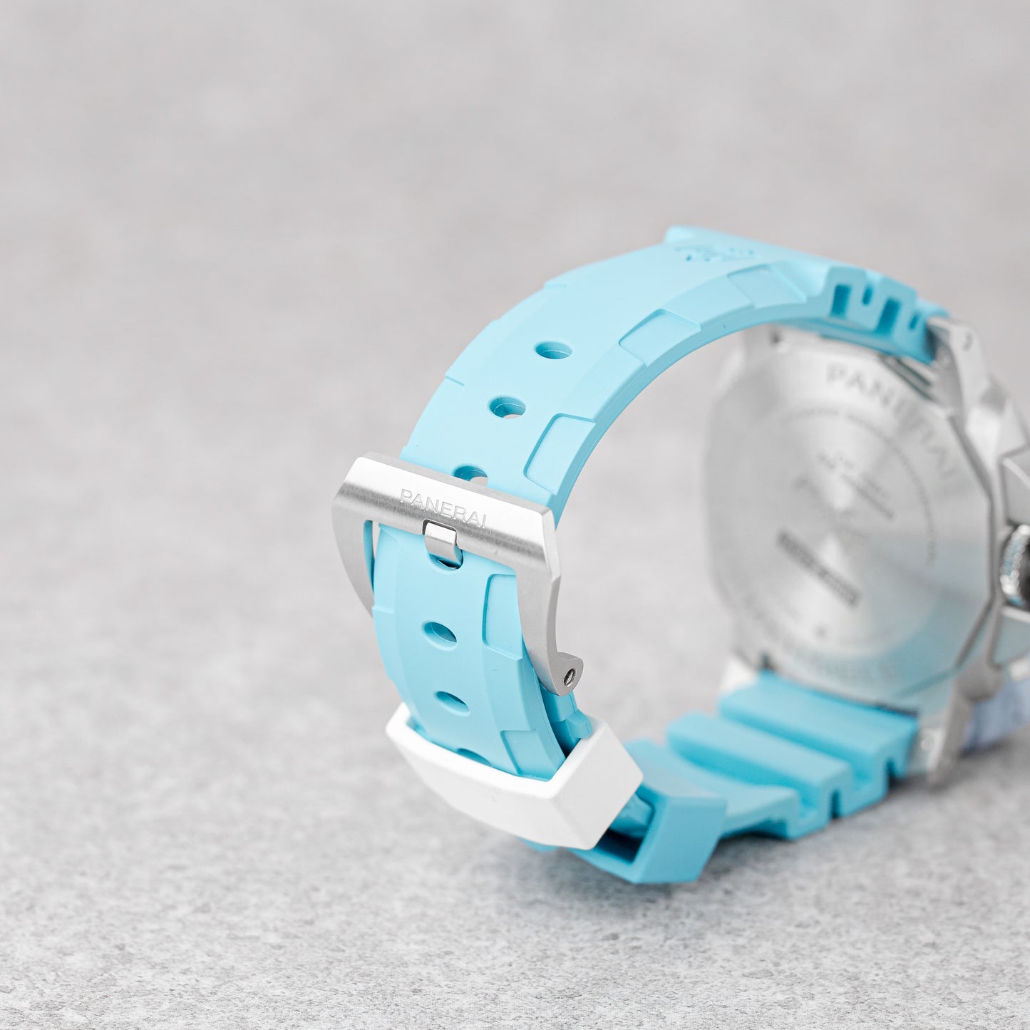PANERAI SUBMERSIBLE BIANCO 42MM REF: PAM02223