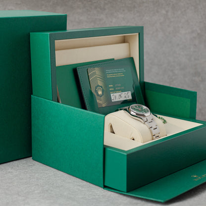 ROLEX OYSTER PERPETUAL 31 GREEN DIAL REF: 277200 (2025)