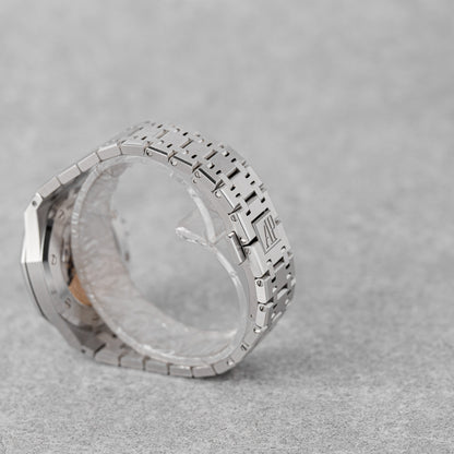 AUDEMARS PIGUET ROYAL OAK 37MM WHITE REF: 15450ST (2020)