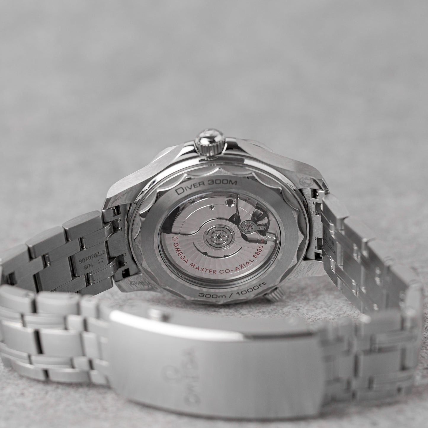 OMEGA SEAMASTER DIVER 300M WHITE DIAL REF: 210.30.42.20.04.001 (2024)