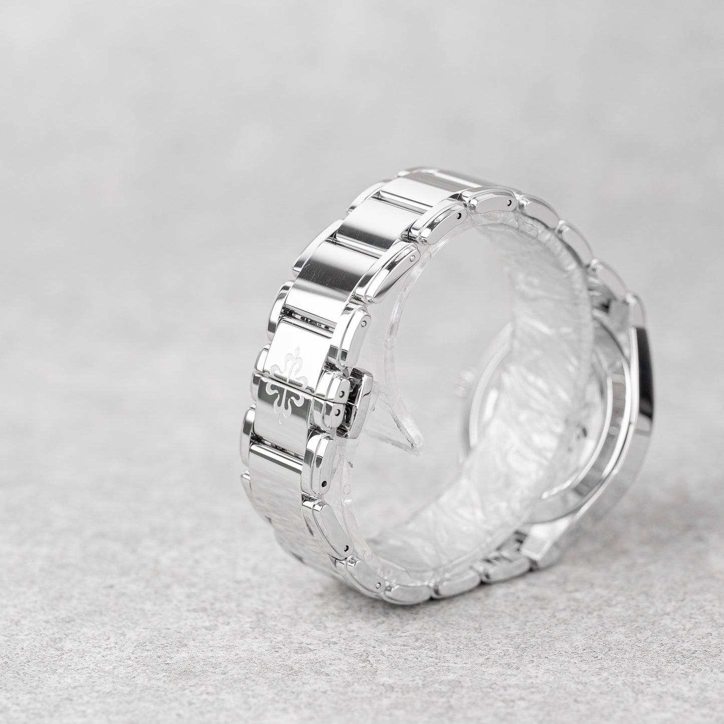 PATEK PHILIPPE TWENTY~4 'BLUE DIAL' REF: 7300/1200A-001 (2018)