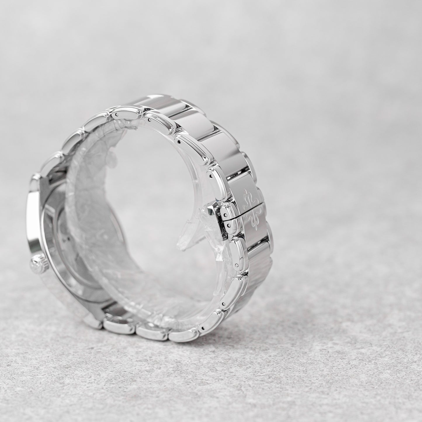 PATEK PHILIPPE TWENTY~4 'BLUE DIAL' REF: 7300/1200A-001 (2018)