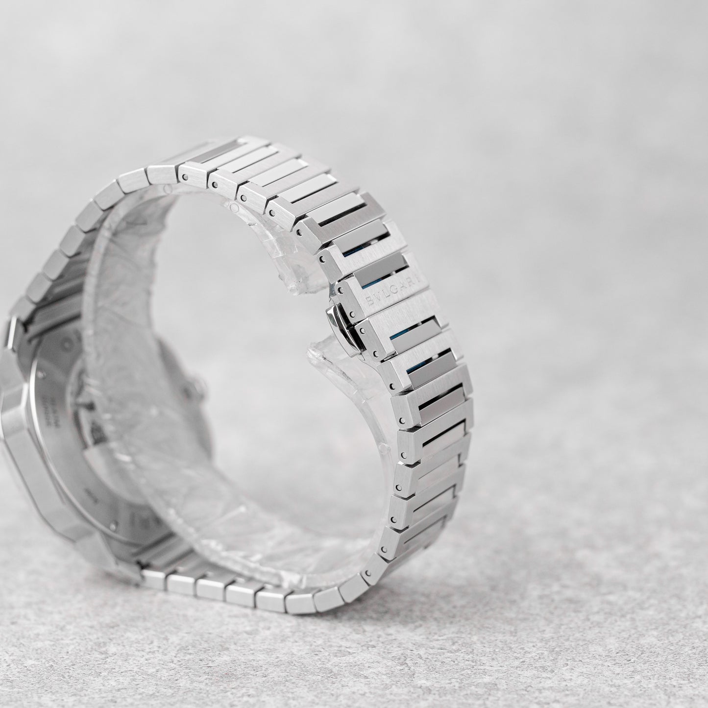 BULGARI OCTO ROMA WORLDTIME REF: 103481 (2021)