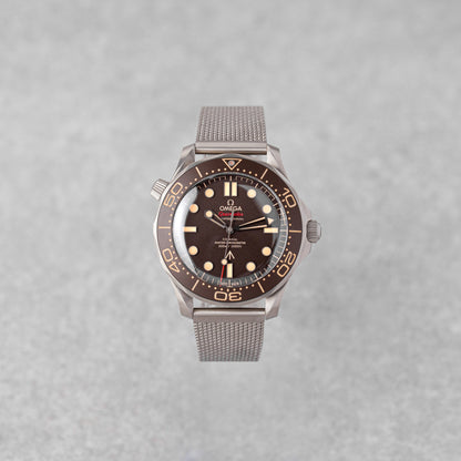 OMEGA SEAMASTER DIVER 300M 007 JAMES BOND REF: 210.90.42.20.01.001