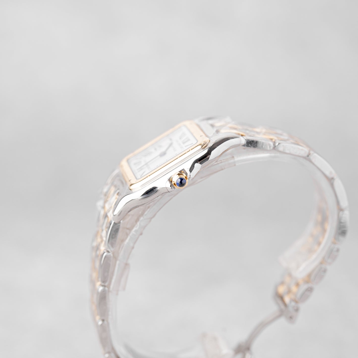CARTIER PANTHERE MÉDIO S&G REF: W2PN0019 (2025)