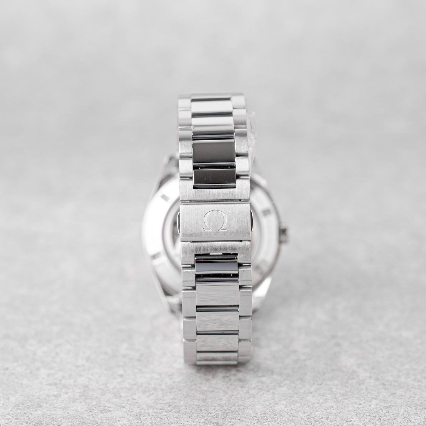 OMEGA SEAMASTER AQUA TERRA SPECTRE JAMES BOND 007 REF: 231.10.42.21.03.004 (2015)