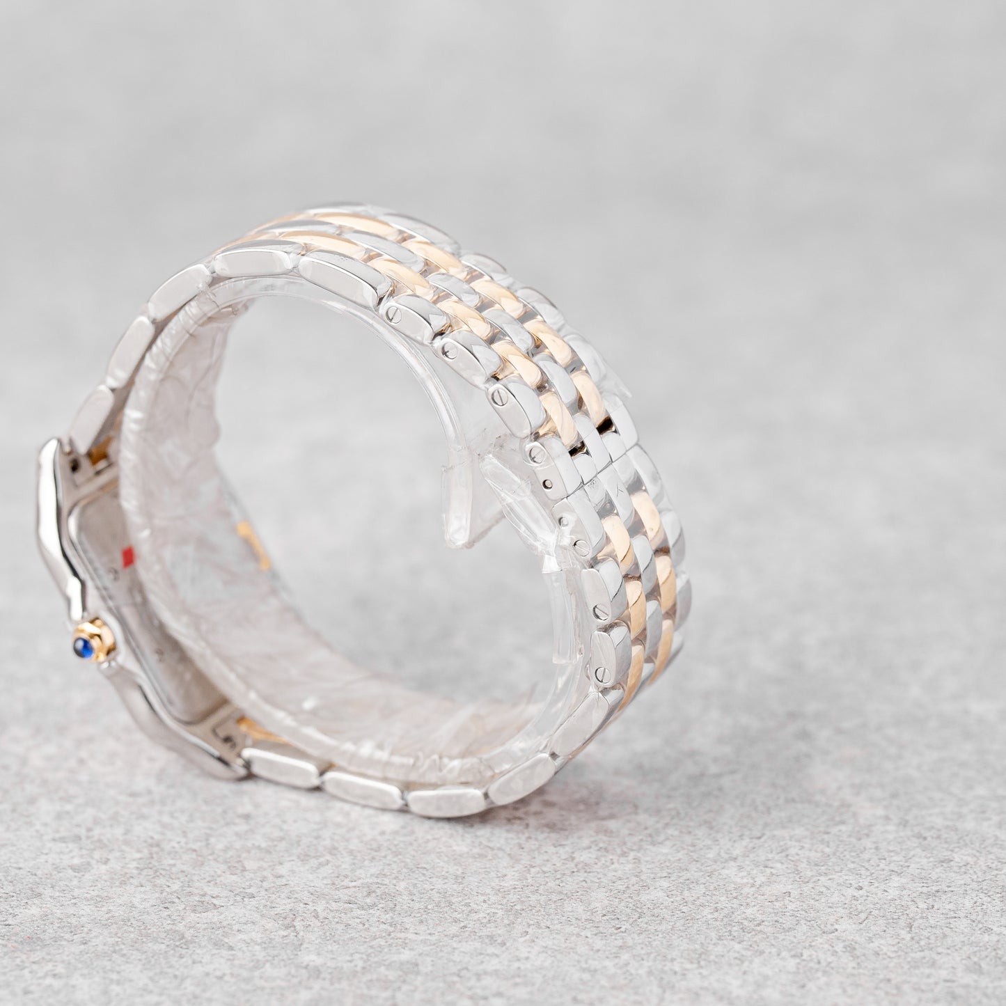 CARTIER PANTHERE MÉDIO S&G REF: W2PN0019 (2025)