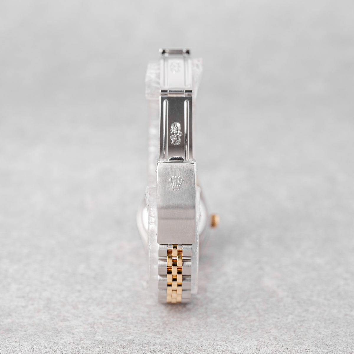 ROLEX LADY-DATEJUST 26 CHAMPAGNE DIAL REF: 69173 (1991)