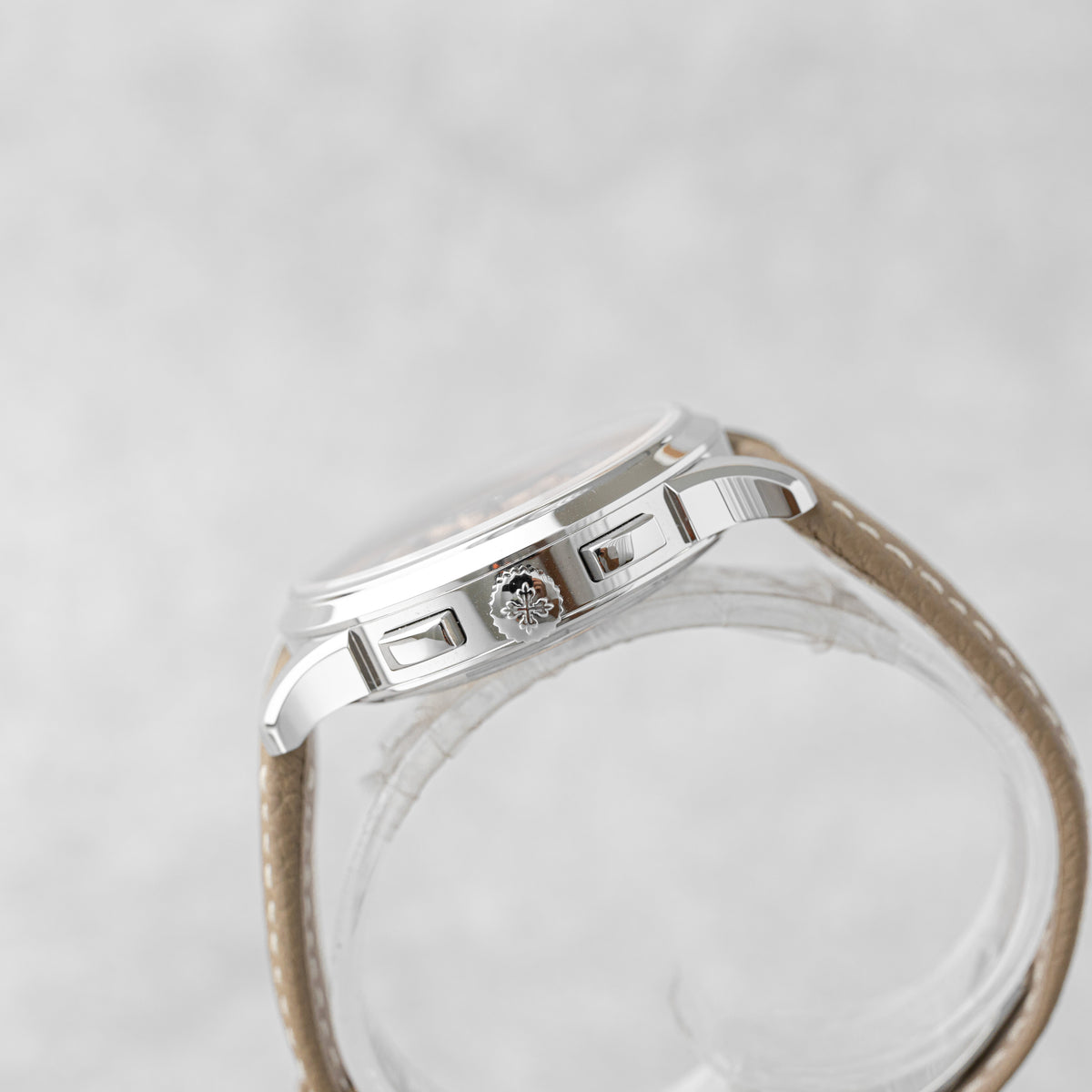 PATEK PHILIPPE WORLD TIME CHRONOGRAPH REF: 5935A-001