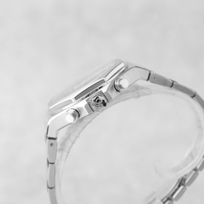 GIRARD-PERREGAUX LAUREATO CHRONOGRAPH BLUE REF: 81020-11-431-11A
