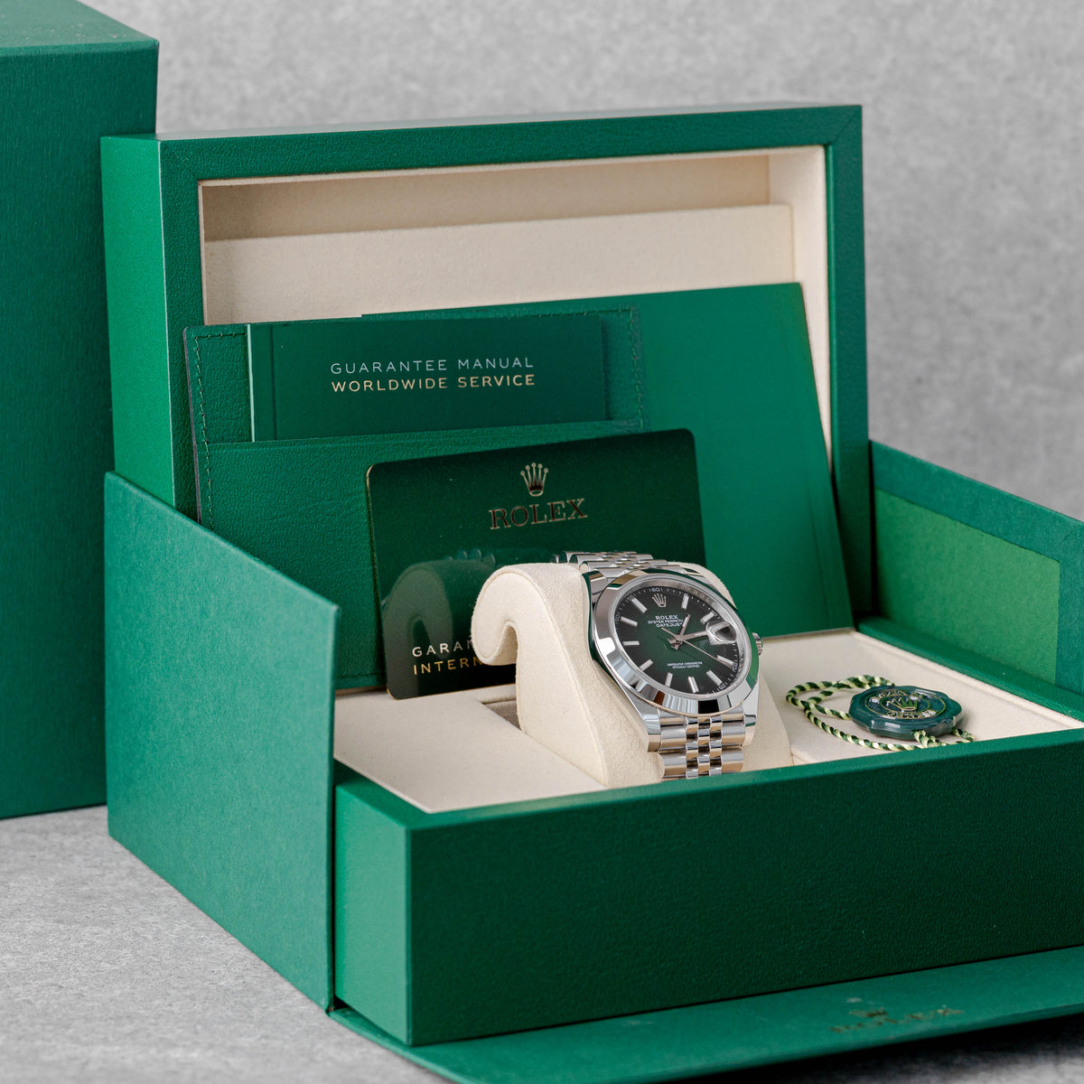 ROLEX DATEJUST 41 GREEN OMBRE DIAL JUBILEE REF: 126300
