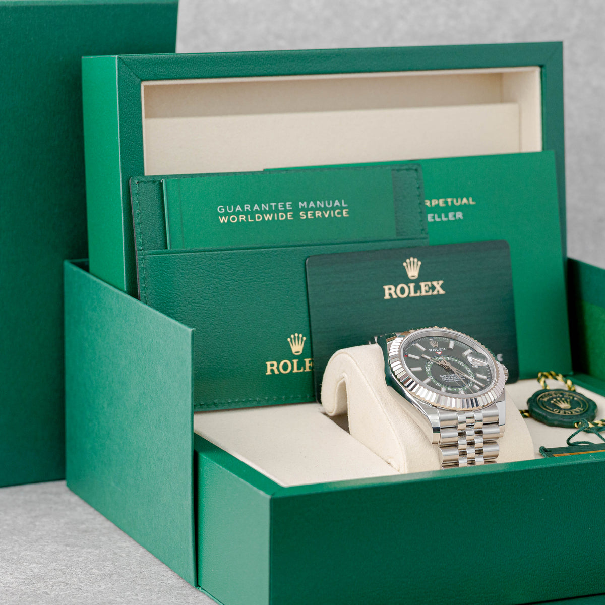 ROLEX SKY-DWELLER GREEN DIAL JUBILEE REF: 336934
