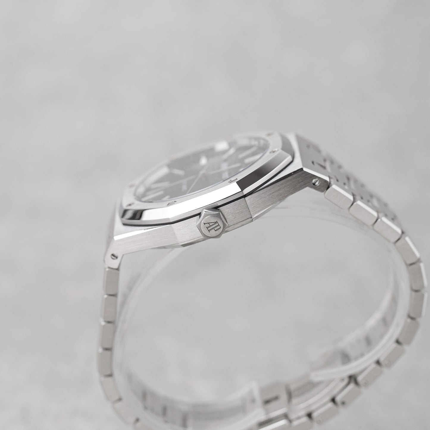 AUDEMARS PIGUET ROYAL OAK 41MM BLACK REF: 15400ST (2018)