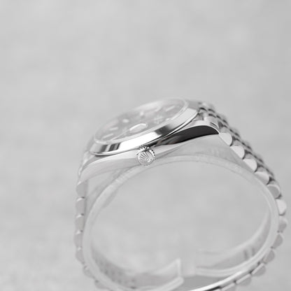 ROLEX DATEJUST 41 RHODIUM DIAL REF: 126300 (2024)