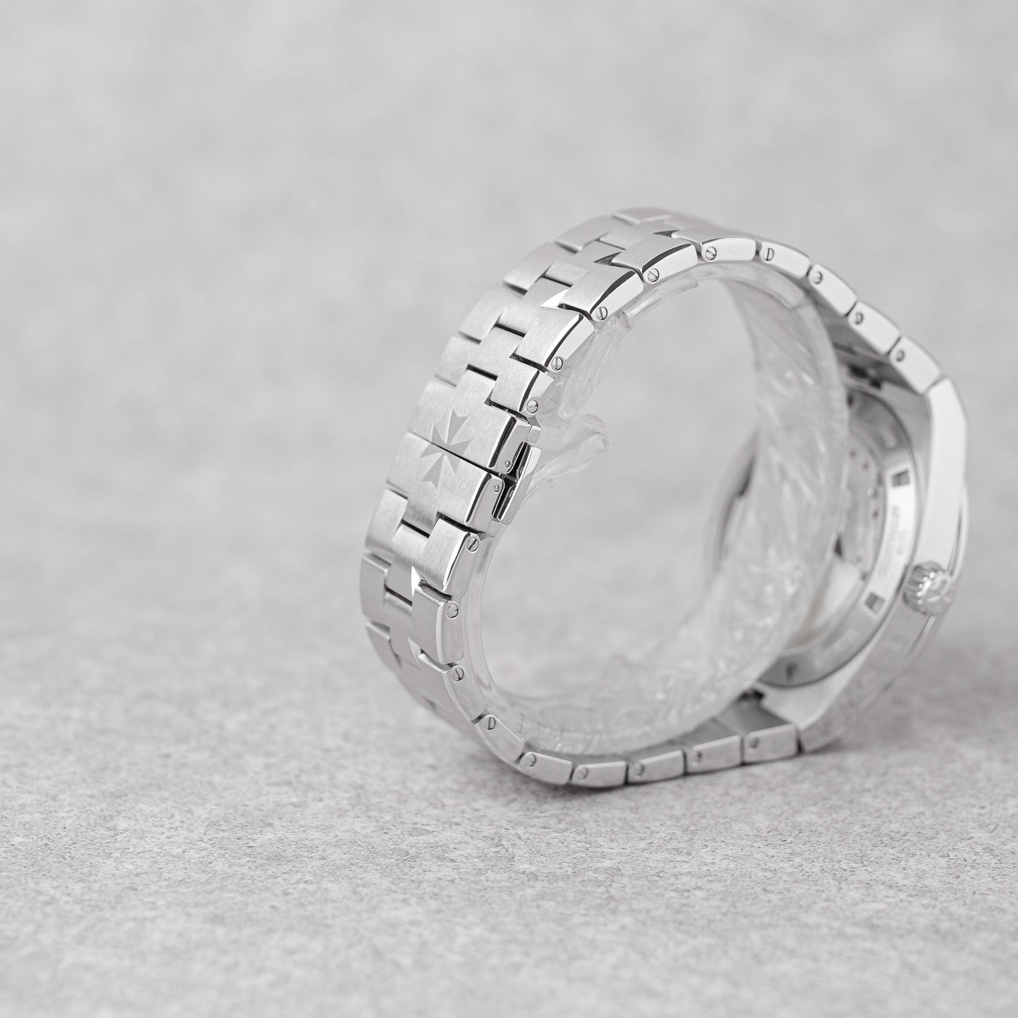 VACHERON CONSTANTIN OVERSEAS SILVER REF: 4500V/110A-B126 (2018)