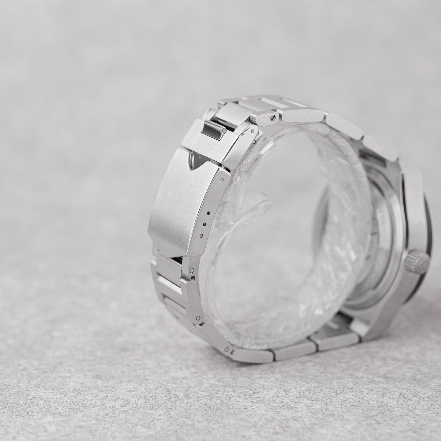 TUDOR NORTH FLAG REF: 91210N (2021)