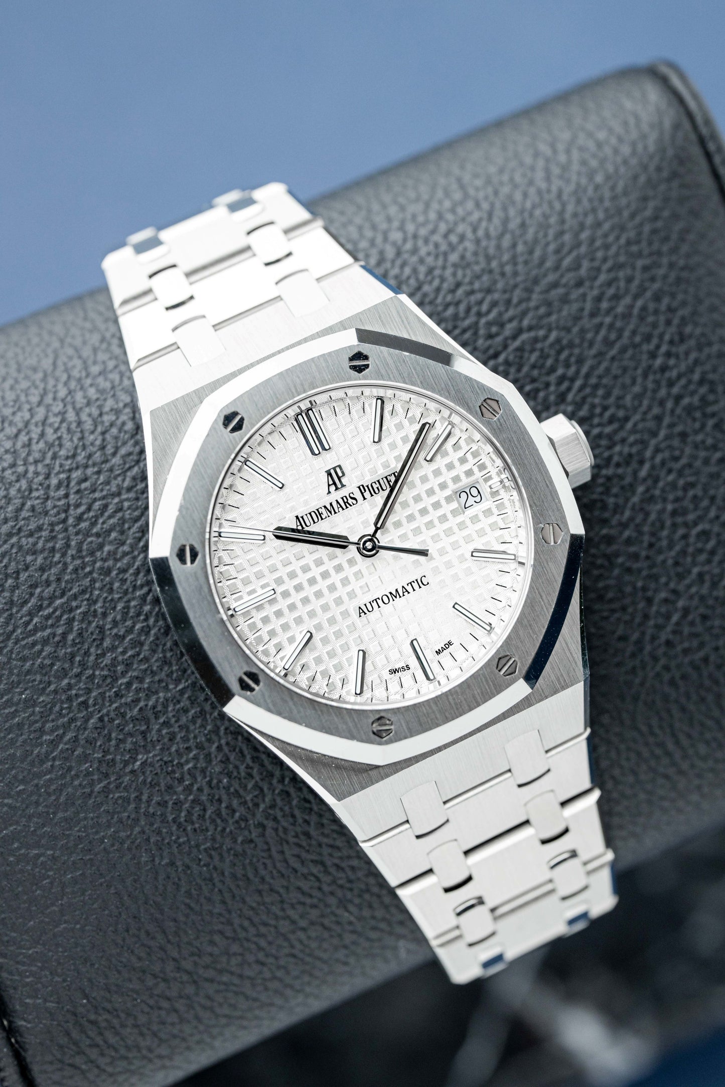 AUDEMARS PIGUET ROYAL OAK 41MM WHITE REF: 15450ST (2020)