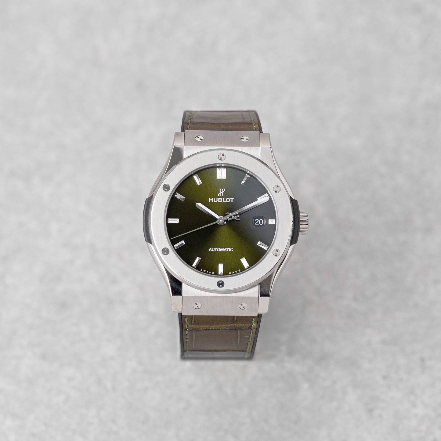 HUBLOT CLASSIC FUSION TITANIUM GREEN REF: 542.NX.8970.LR (2025)