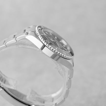 ROLEX SUBMARINER NO DATE REF: 124060 (2025)