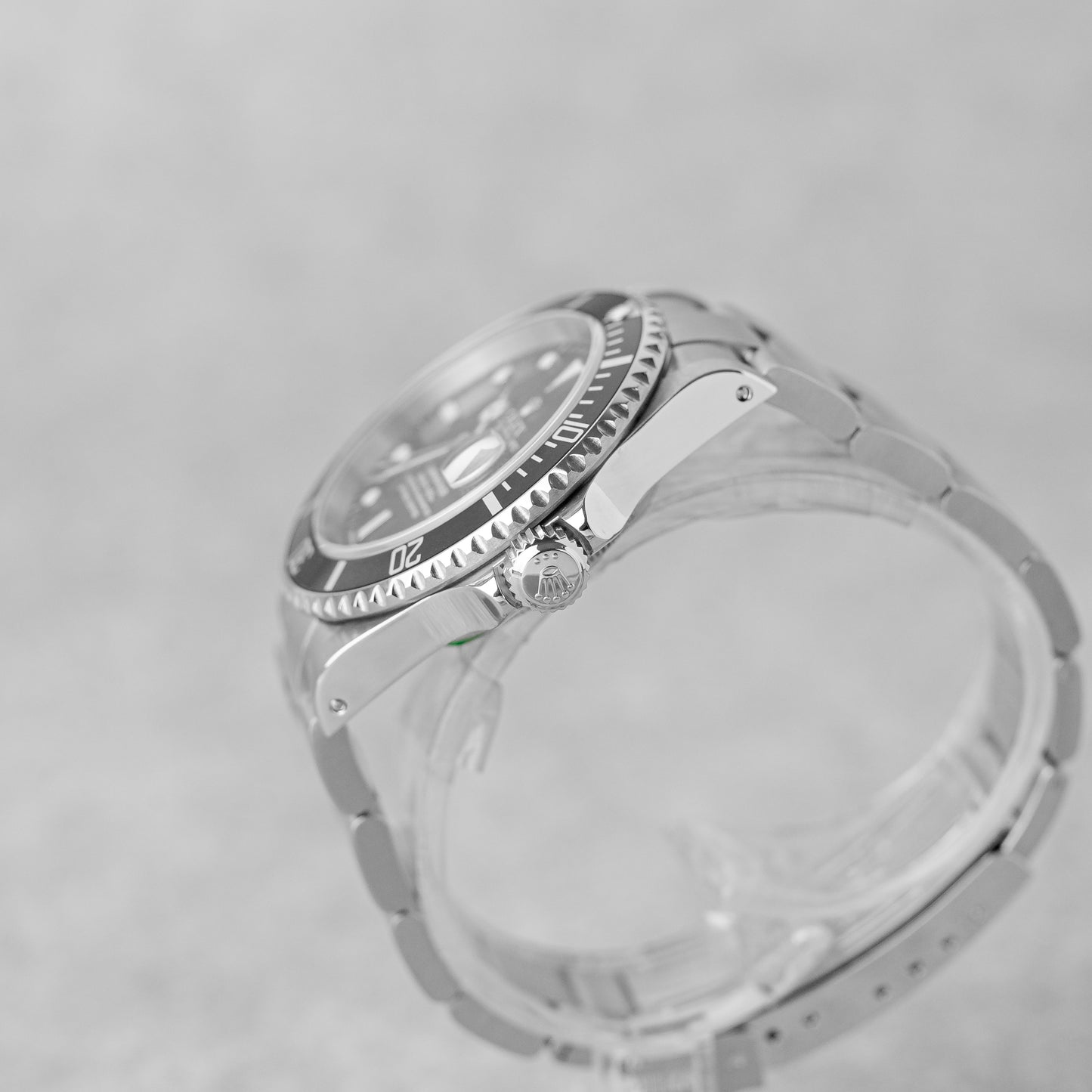 ROLEX SUBMARINER DATA REF: 16610 (2002)