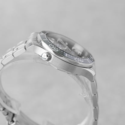 OMEGA SEAMASTER DIVER 300M GREEN DIAL REF: 210.30.42.20.10.001 (2023)