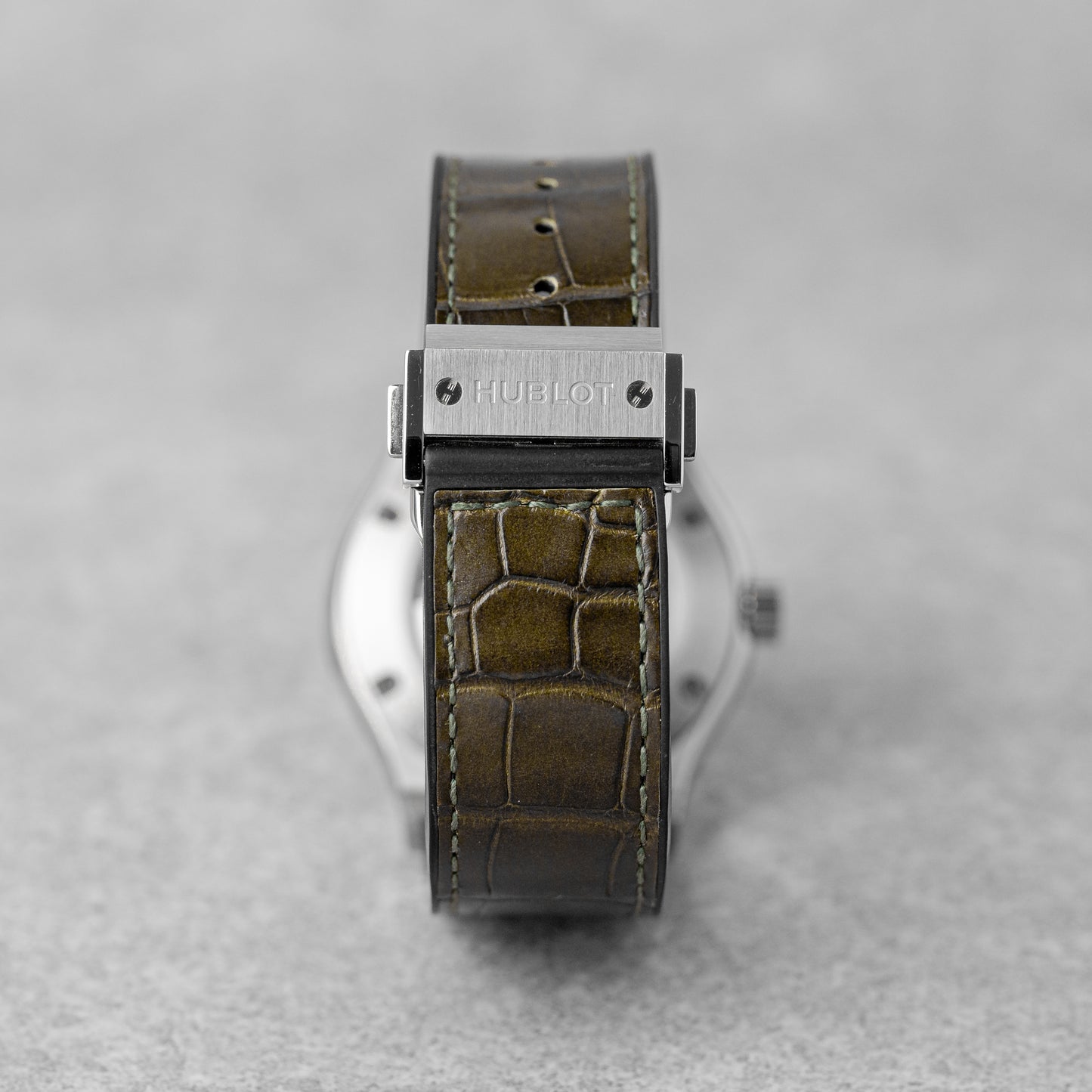 HUBLOT CLASSIC FUSION TITANIUM GREEN REF: 542.NX.8970.LR (2025)