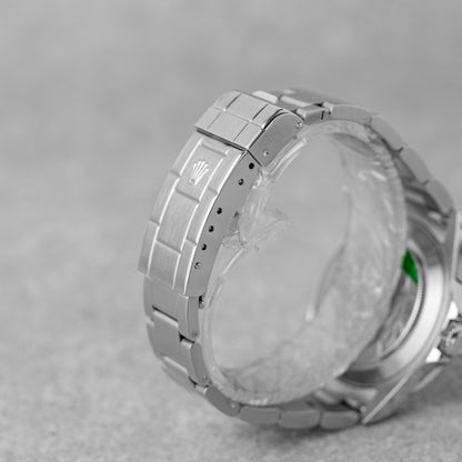 ROLEX SUBMARINER DATA REF: 16610 (2002)