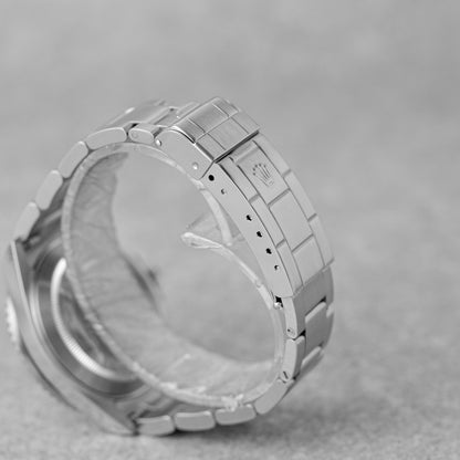 ROLEX SUBMARINER DATA REF: 16610 (2002)