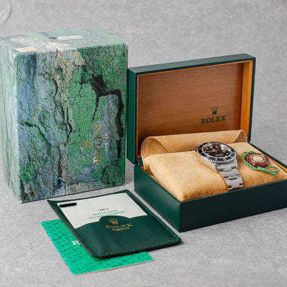 ROLEX SUBMARINER DATA REF: 16610 (2002)