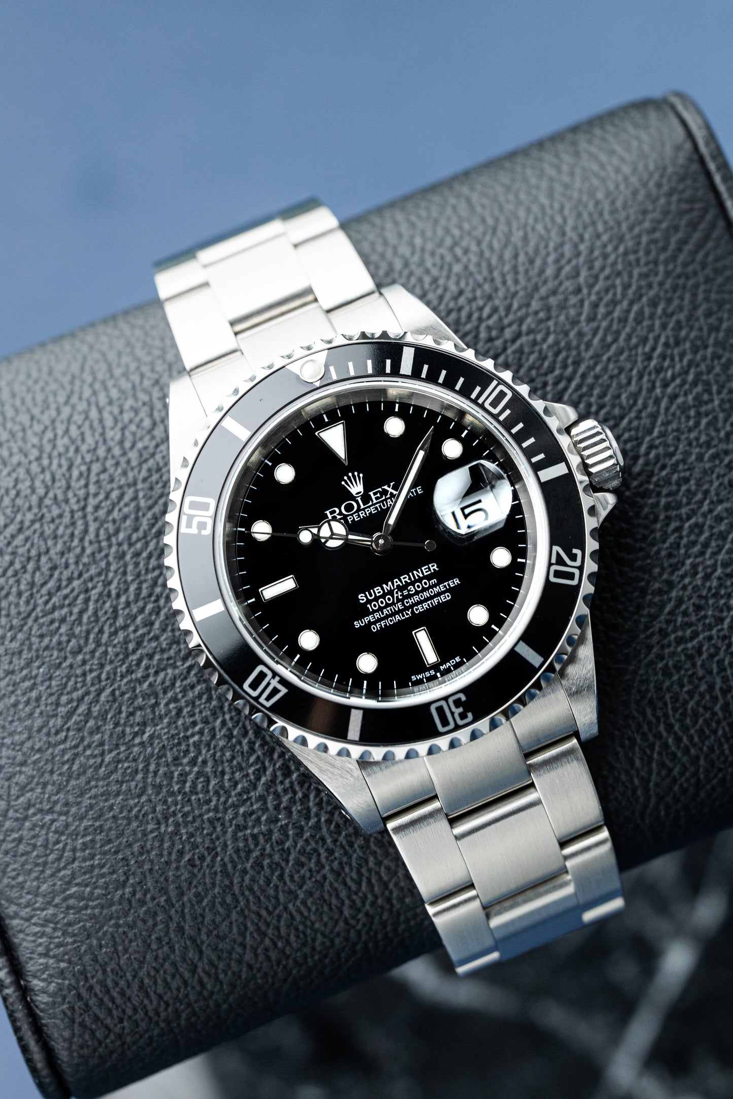 ROLEX SUBMARINER DATA REF: 16610 (2002)