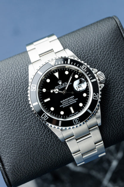 ROLEX SUBMARINER DATA REF: 16610 (2002)