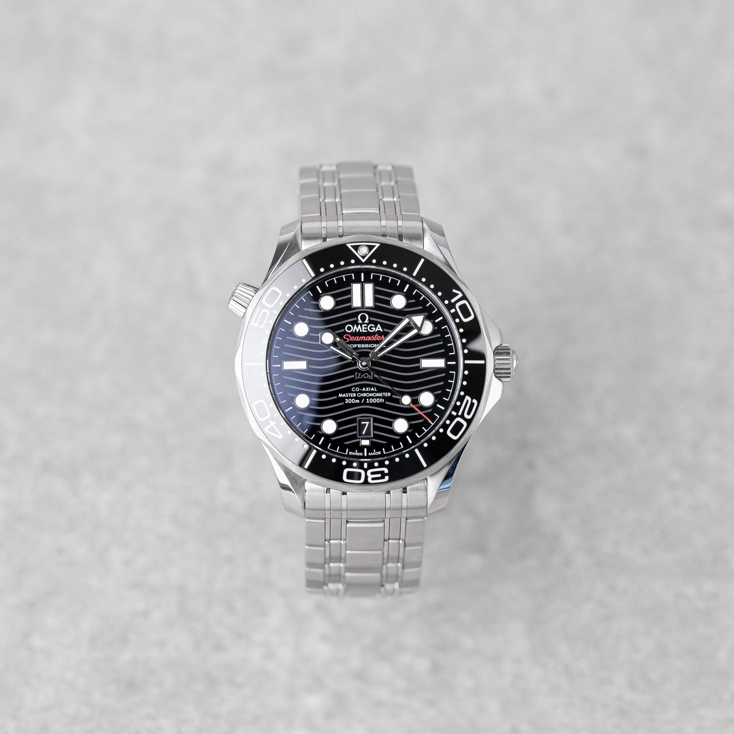 OMEGA SEAMASTER DIVER 300M BLACK DIAL REF: 210.30.42.20.01.001 (2024)