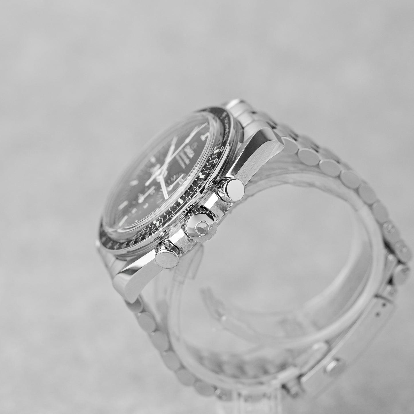 OMEGA SPEEDMASTER MOONWATCH SAPPHIRE REF: 310.30.42.50.01.002 (2022)