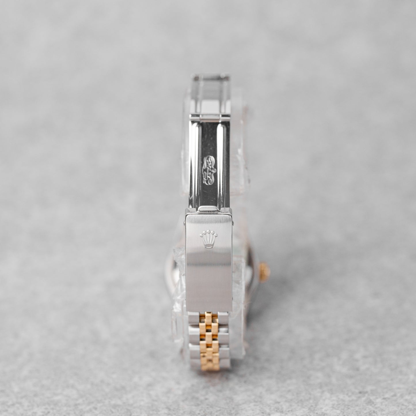 ROLEX LADY-DATEJUST 26 CHAMPAGNE DIAMOND DIAL REF: 69173 (1988)