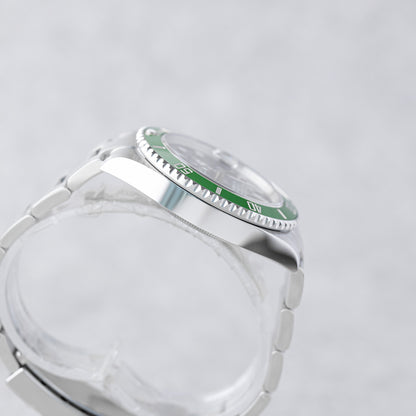 ROLEX SUBMARINER DATE 'STARBUCK' REF: 126610LV (2026)