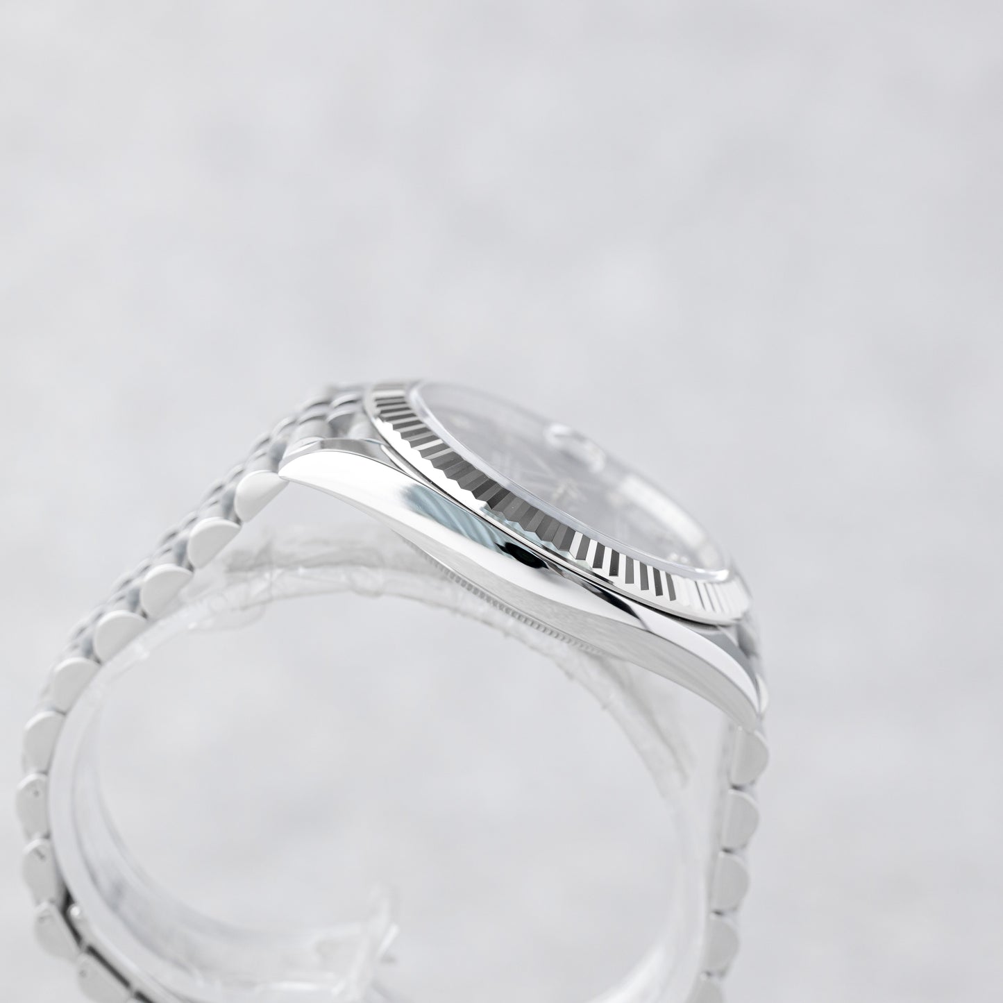 ROLEX DATEJUST 41 DIAL AZUL COM DIAMANTES JUBILEE REF: 126334