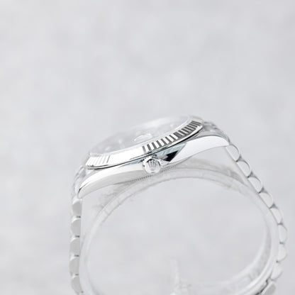 ROLEX DATEJUST 41 DIAL AZUL COM DIAMANTES JUBILEE REF: 126334