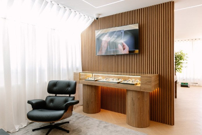 Midnight Watches showroom interior in Lisbon